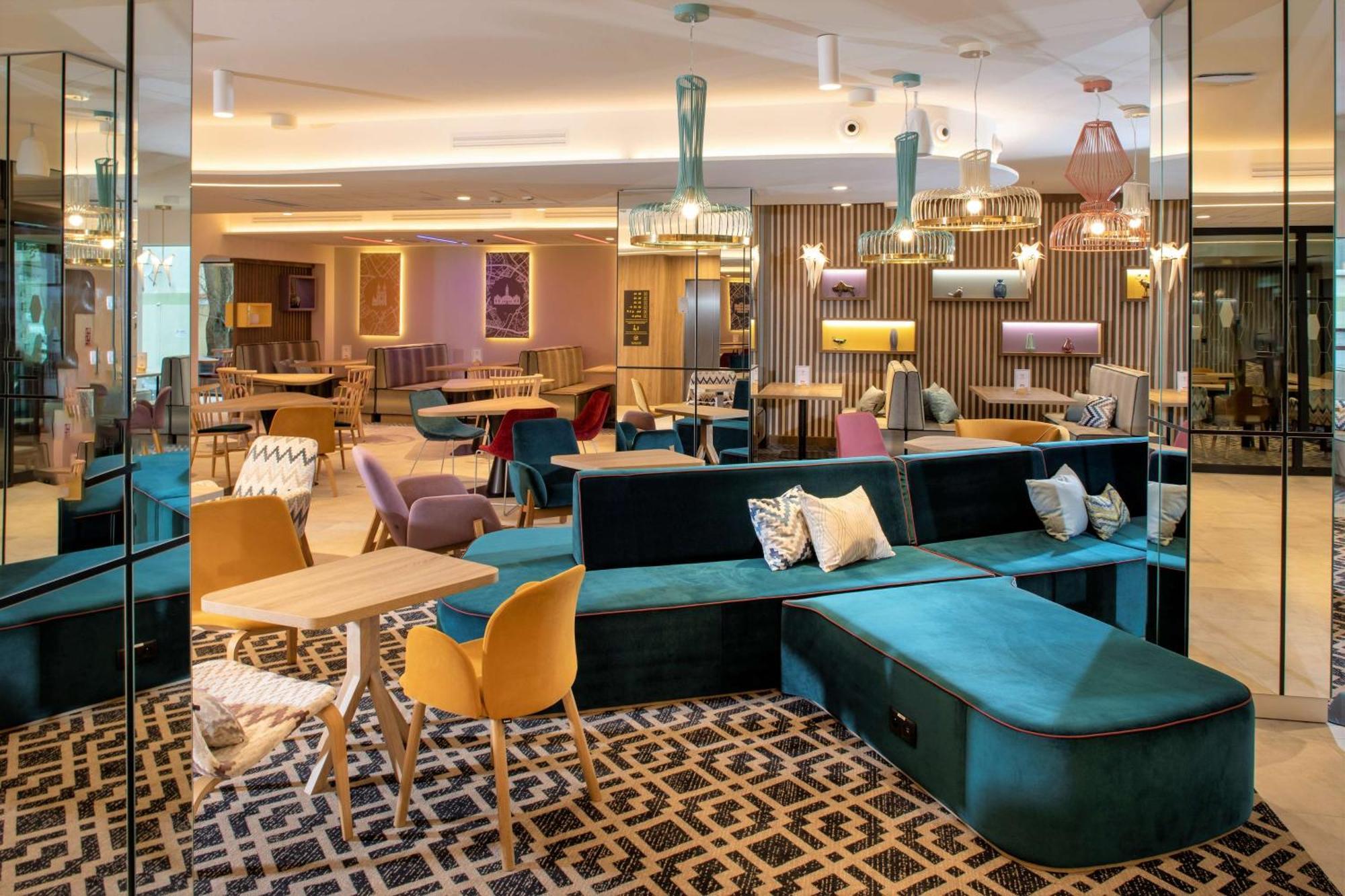 Hotel Hampton By Hilton Białystok Esterno foto