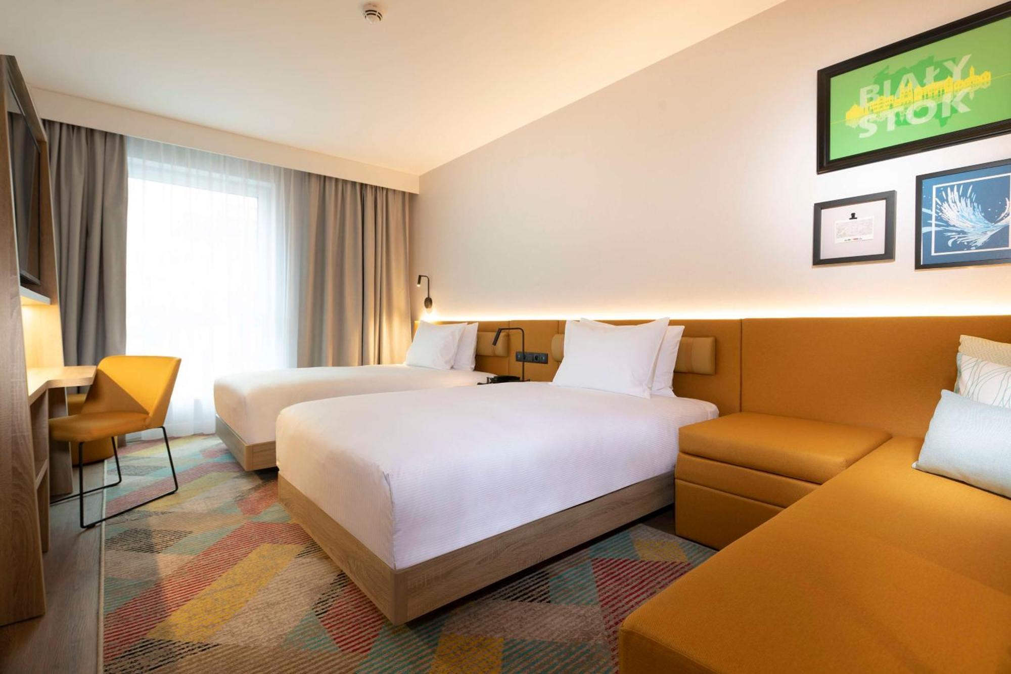 Hotel Hampton By Hilton Białystok Esterno foto