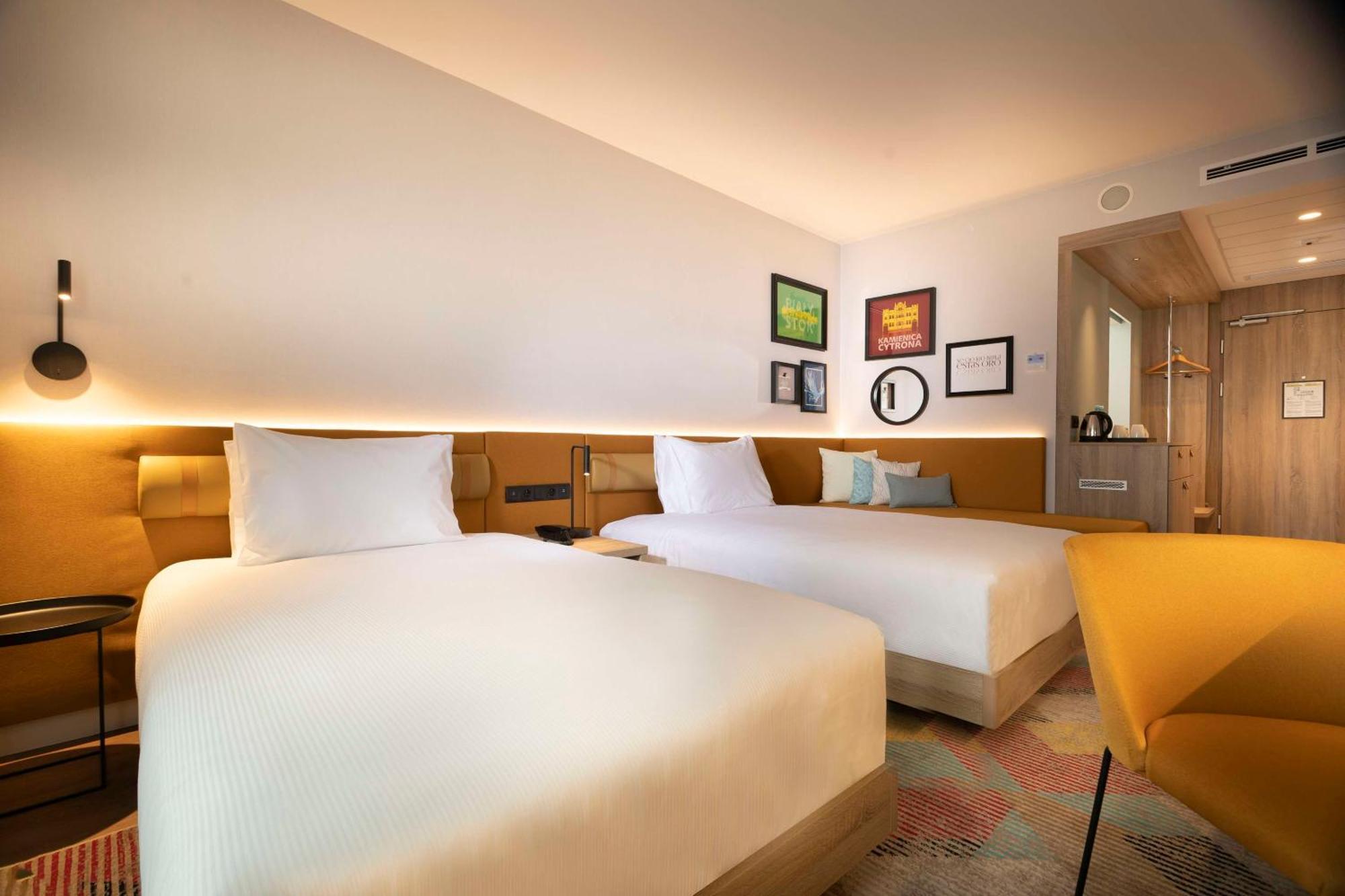 Hotel Hampton By Hilton Białystok Esterno foto