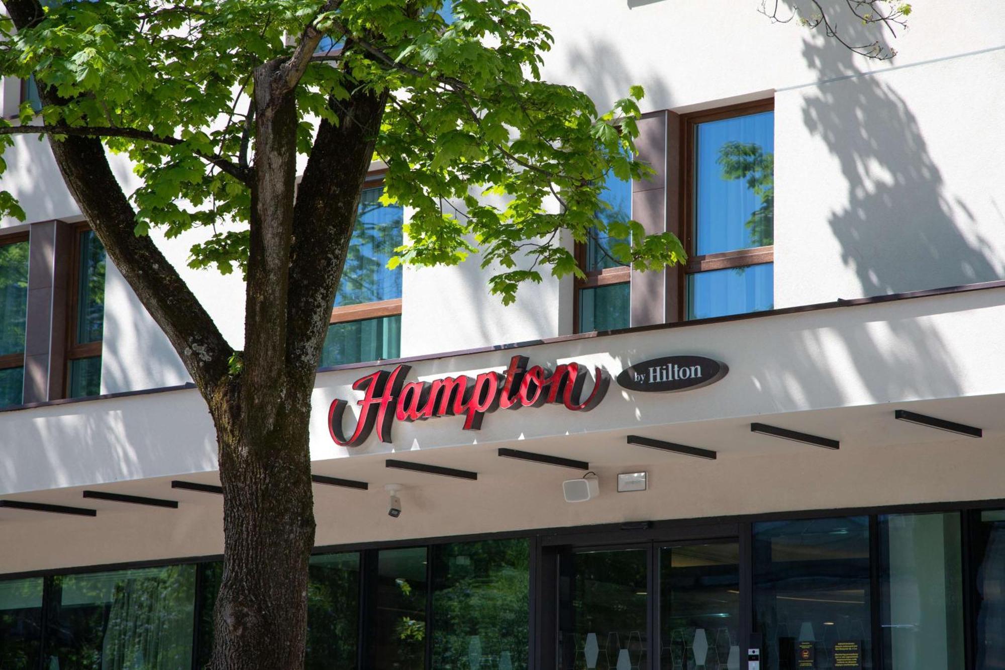 Hotel Hampton By Hilton Białystok Esterno foto